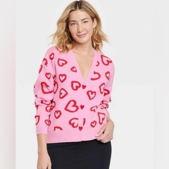 Red Hearts Pink Cropped Cardigan‎ size M NWT - Picture 1 of 9